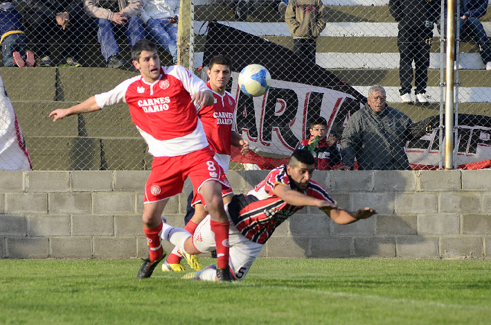 Ratificaron para las 22 el horario de la tercera final