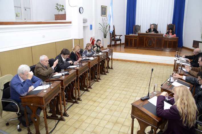 Aprueban el aumento de taxis