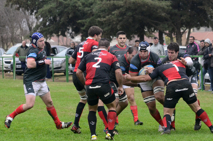 Jockey Club recibe al escolta Urú Curé