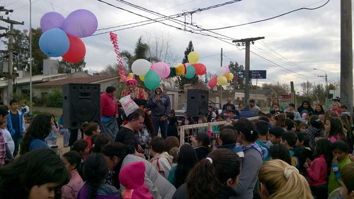 Cientos de chicos disfrutaron en Las Playas