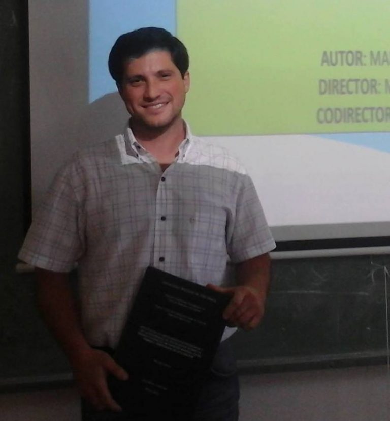 Premiaron a un graduado Premiaron a un graduado