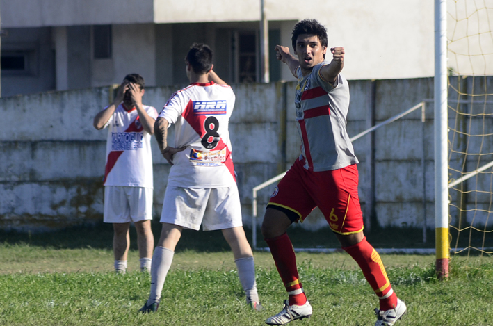 Abrazado a la punta