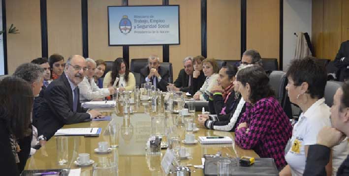 Las trabajadoras domésticas acordaron un aumento del 28% Las trabajadoras domésticas acordaron un aumento del 28%