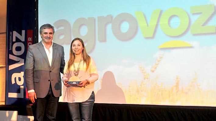 Premian a docente de la escuela rural cabralense Ricardo Gutiérrez