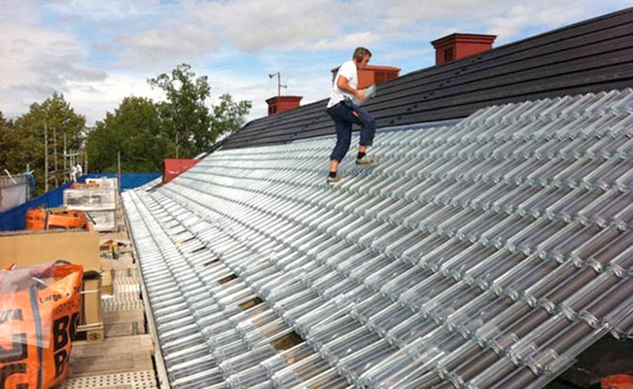 Tejas de vidrio en lugar de paneles solares