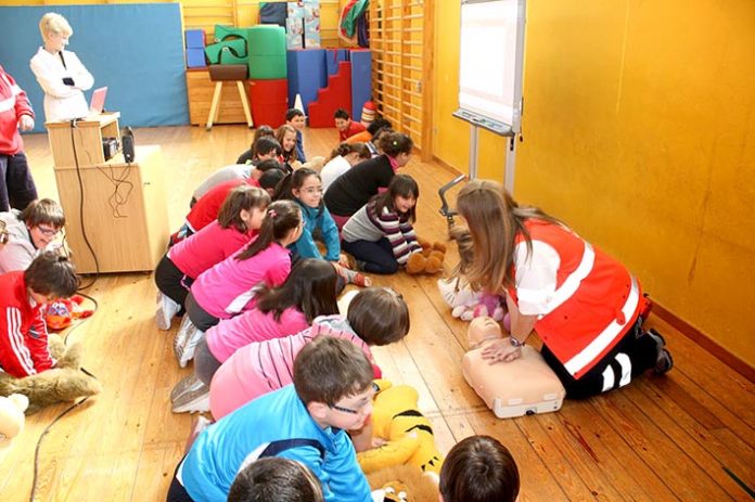 p18f1 niños reanimando