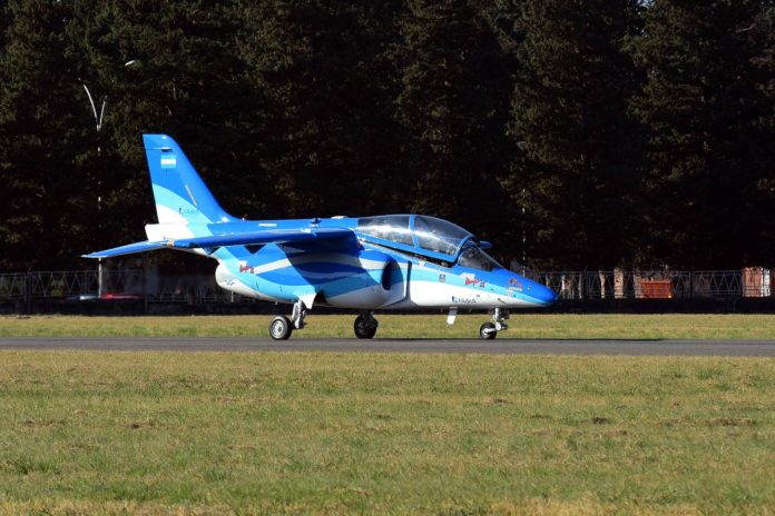 p22 Avión Pampa