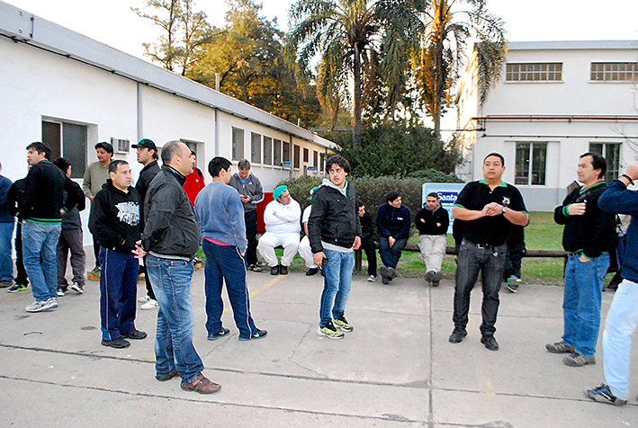 Santa Clara aseguró que no habrá  más despidos en la planta local