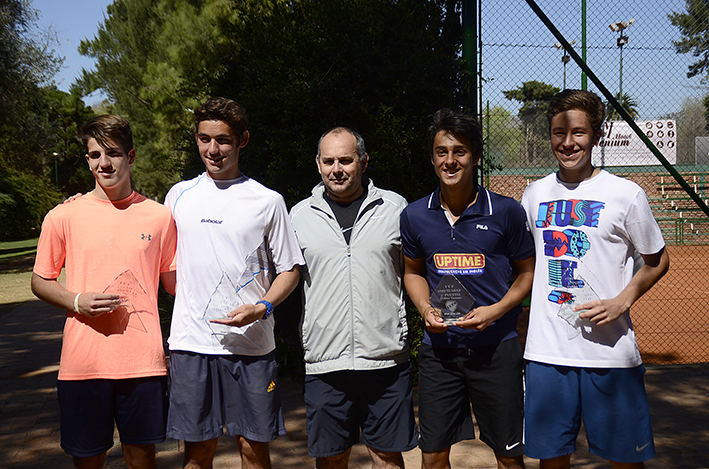 Villamarienses festejaron en dobles Villamarienses festejaron en dobles