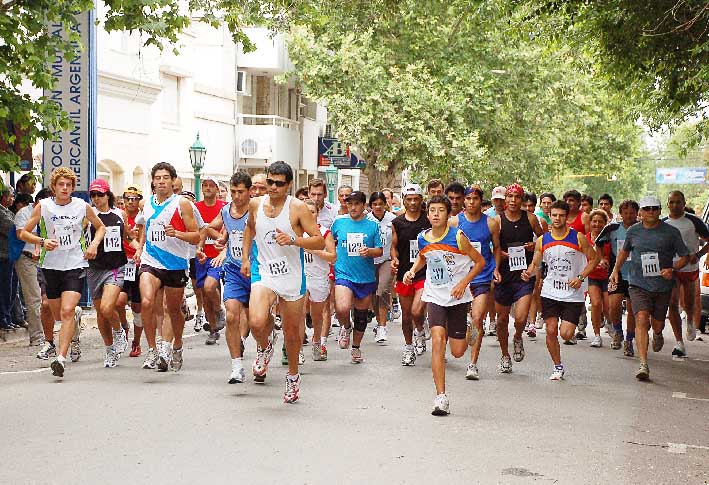 Una carrera solidaria por la costanera