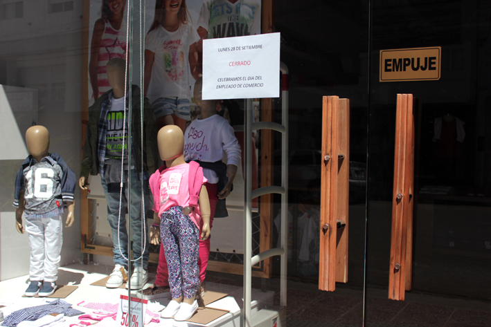 Más del 90% de los comercios cerraron sus puertas debido al feriado mercantil Más del 90% de los comercios cerraron sus puertas debido al feriado mercantil