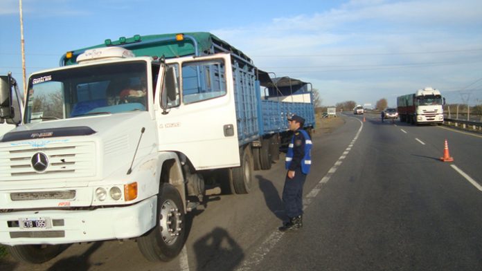 P3 POLICIA CAMIONva