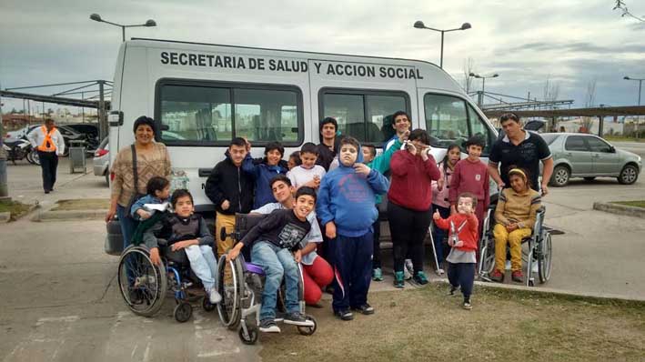 Niños tuvieron su primera visita al cine