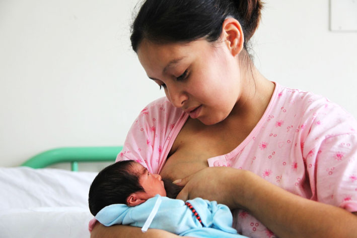 La lactancia y los cuidados del recién nacido