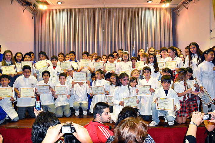 Reconocimiento para todos los abanderados Reconocimiento para todos los abanderados