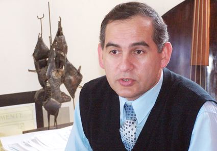 Entregaron reconocimiento al profesor Luis Luján Entregaron reconocimiento al profesor Luis Luján