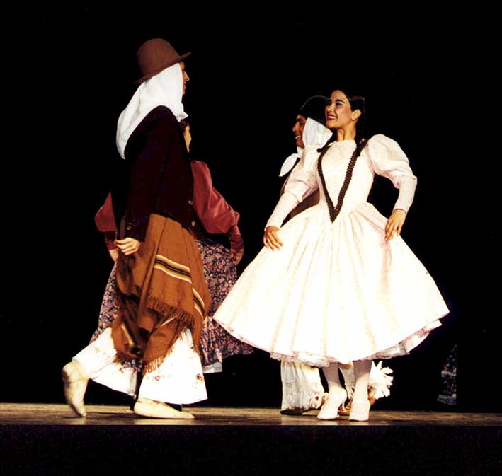 Convocan al Encuentro Provincial de Danzas Folclóricas
