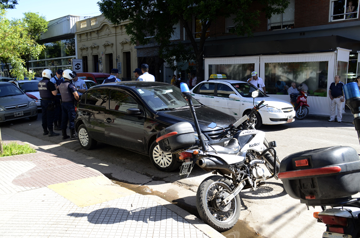 Aprehendieron a dos presuntos ladrones que rondaban en el centro