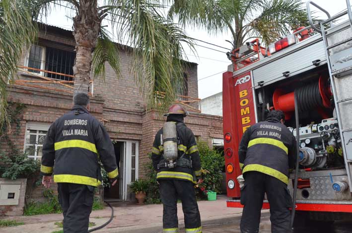 Fuego en una casa