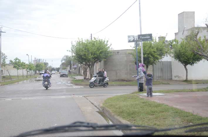 Perdió la vida un joven motociclista