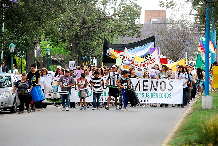 “No tenemos que bajar los brazos”