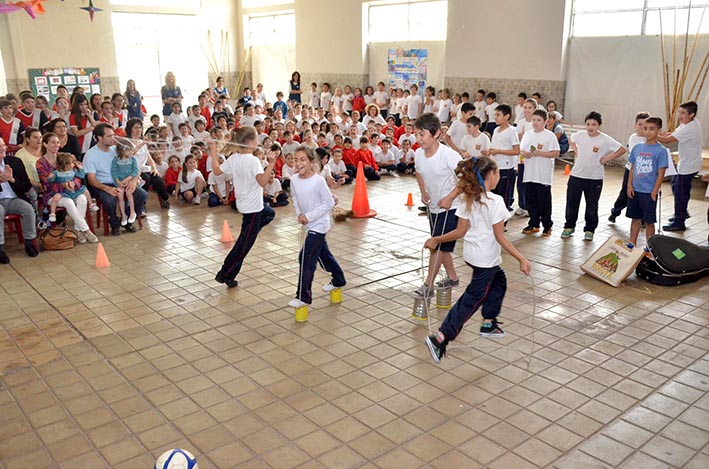 La Escuela Bianco fue premiada por recuperar juegos tradicionales