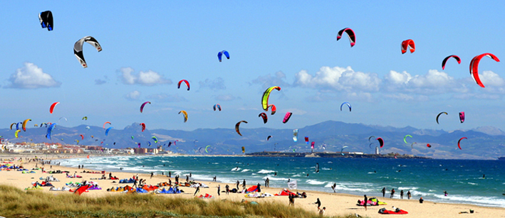 Pintas arábicas y mar