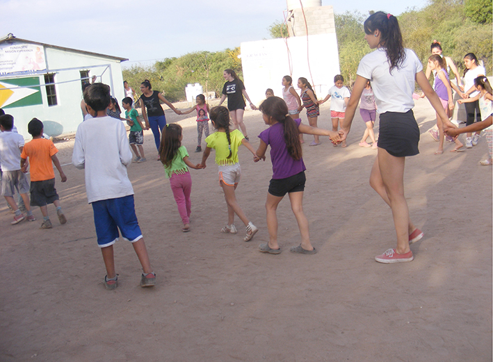 Estudiantes realizaron viaje solidario