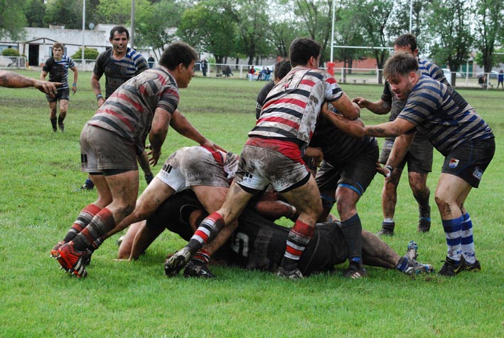 San Martín ganó y dio un paso más