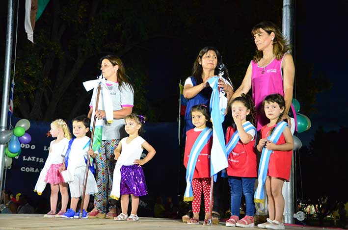 Casi 200 niños finalizaron su paso por los centros municipales Casi 200 niños finalizaron su paso por los centros municipales