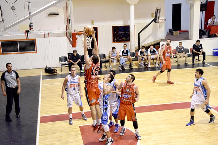 Ameghino recibe a Atenas de Mendoza Ameghino recibe a Atenas de Mendoza