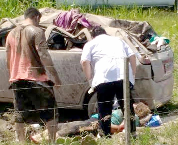 Despiste y vuelco en la ruta 158 Despiste y vuelco en la ruta 158