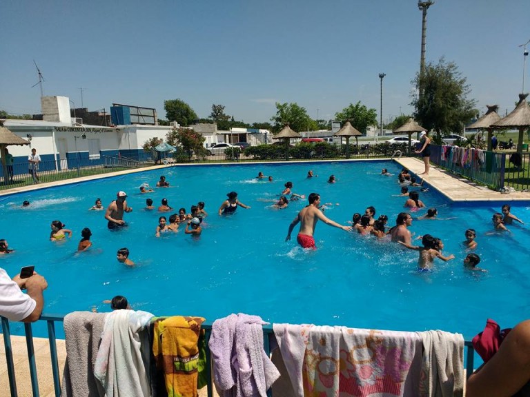 Gill inauguró la escuela de verano