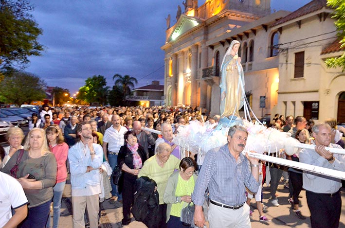 “La Iglesia debe reconocer su fracaso ante la crisis familiar”