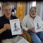p13f1 mostrando el libro