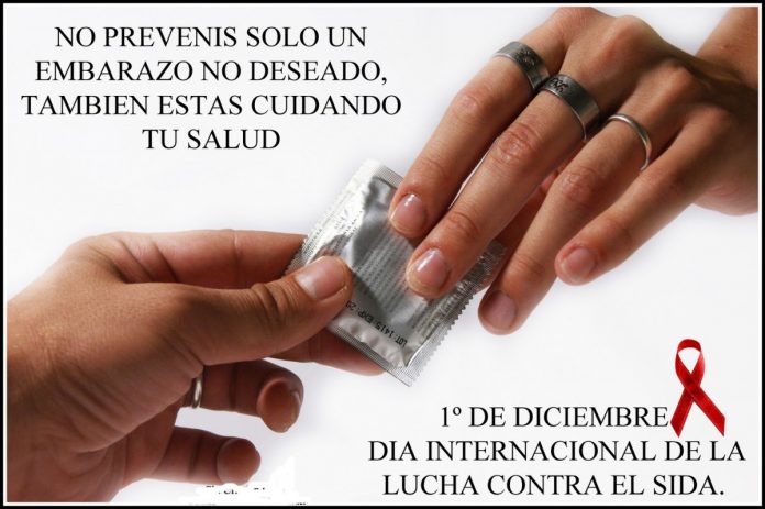 p15f1 manos y preservativo