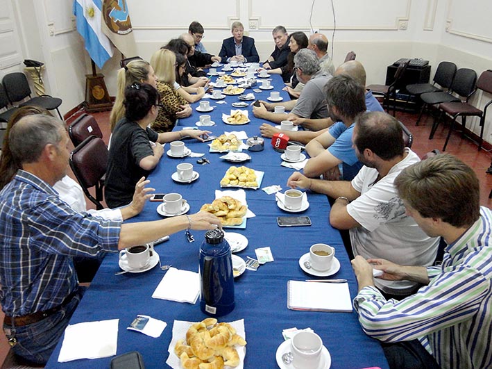 Carignano propone diálogo con todos los sectores de la sociedad