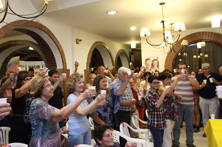 Noche de brindis