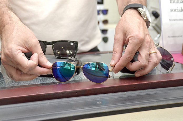 P10-F1 opticas