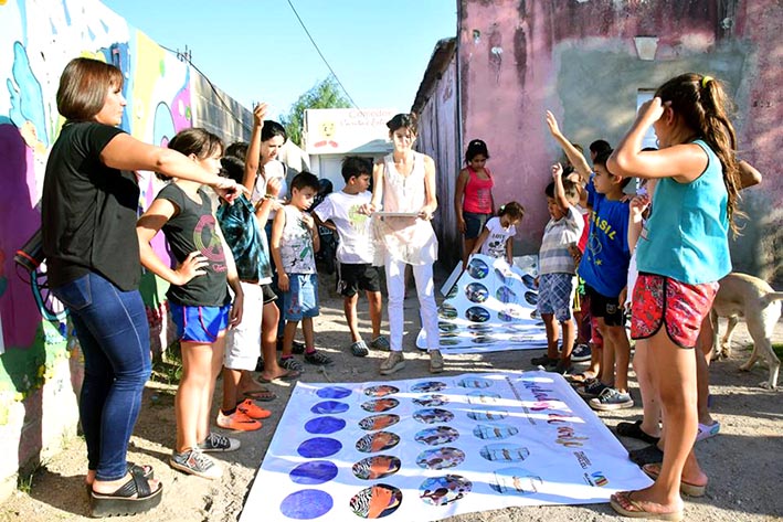 En Caritas Felices comenzaron las tardes enredadas en arte