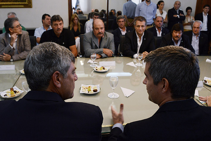 Diálogo con Mesa de Enlace