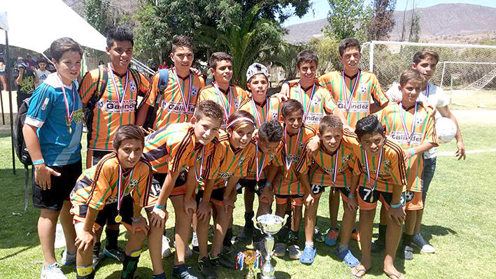 Chicos de la ciudad y la región brillaron en un torneo en Chile