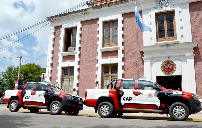 Dos lesionados en accidentes y un principio de incendio en la ciudad