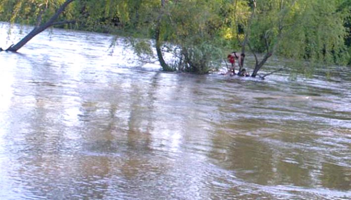 No encuentran al joven que desapareció en el río