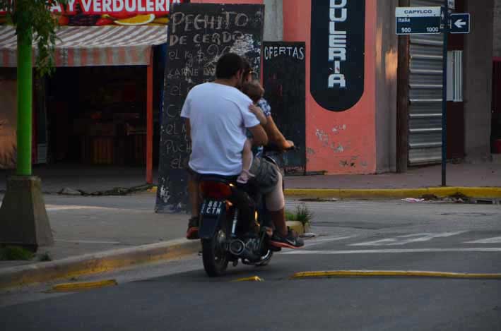 El problema del vandalismo  en los reductores de velocidad