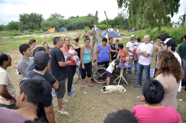 Llevan diez días pidiendo al Gobierno respuesta habitacional