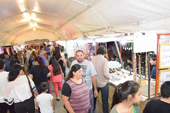 Arranca un nuevo recorrido peñero, preparando el clima para el Festival