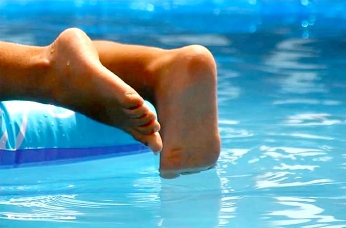 p14f1 pies en agua