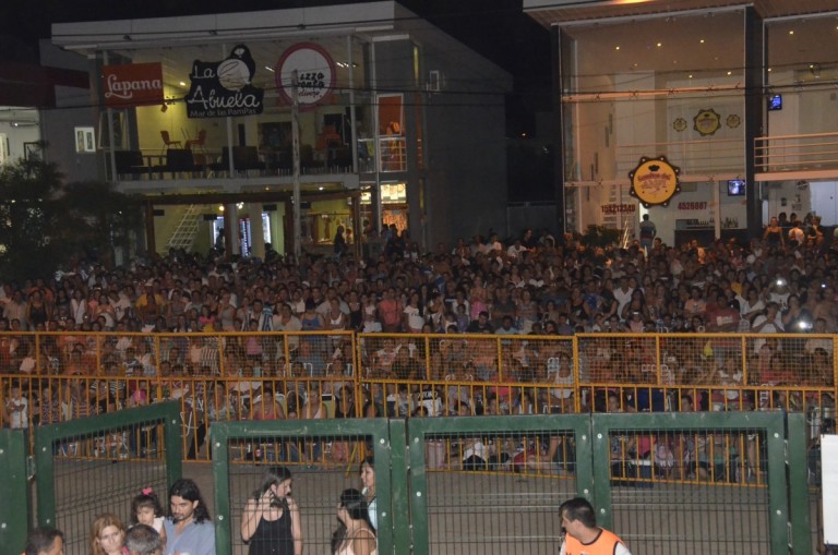 Multitudinario
