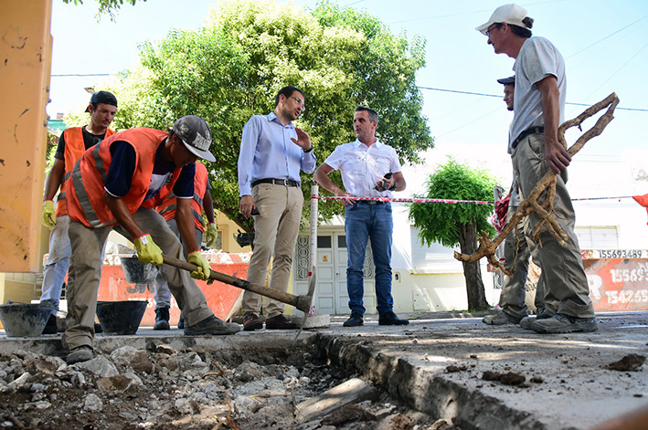 Iniciaron una reparación integral de calles en todos los sectores